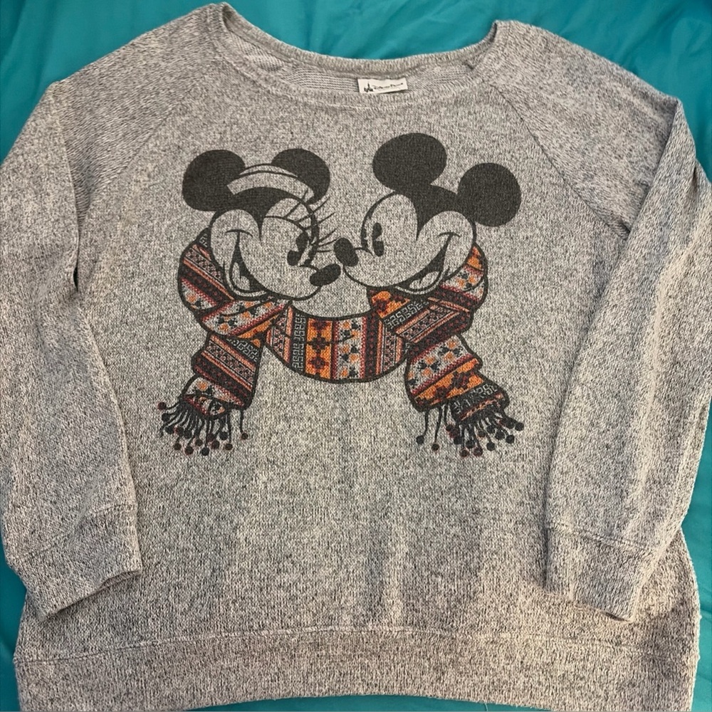 Disney Parks Mickey and Minnie Winter Scarf Gray lightweight Sweater women’s XL